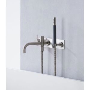 Vola 2143DT8 badekarbatteri for innbygging 200 mm tut - Med hånddusj